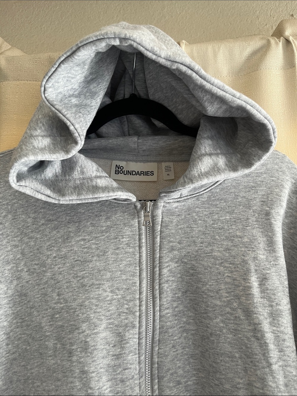 No Boundaries Men’s Light Gray Full-Zip Hooded Sweater - Picture 5 of 7